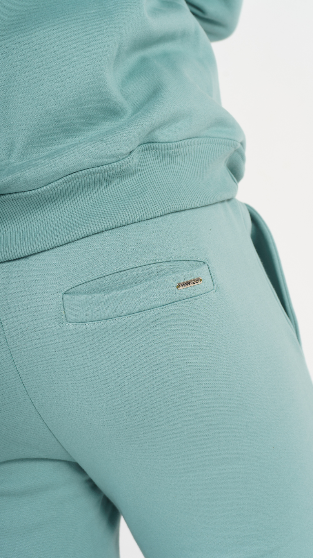 Boreal Green Jogger